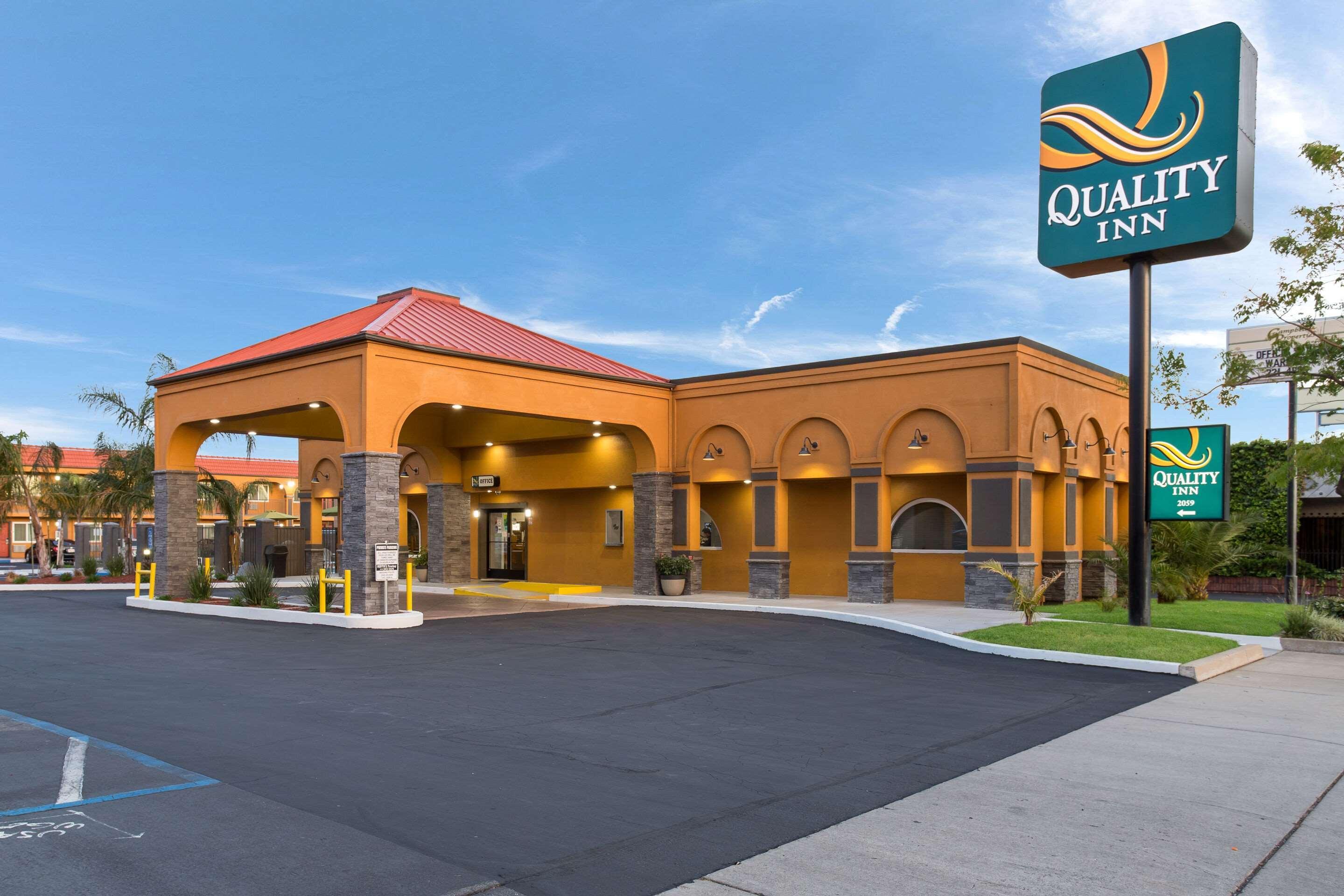 Quality Inn Redding Near I-5 Eksteriør billede